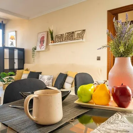 El Pasadizo De Menendez Valdes *