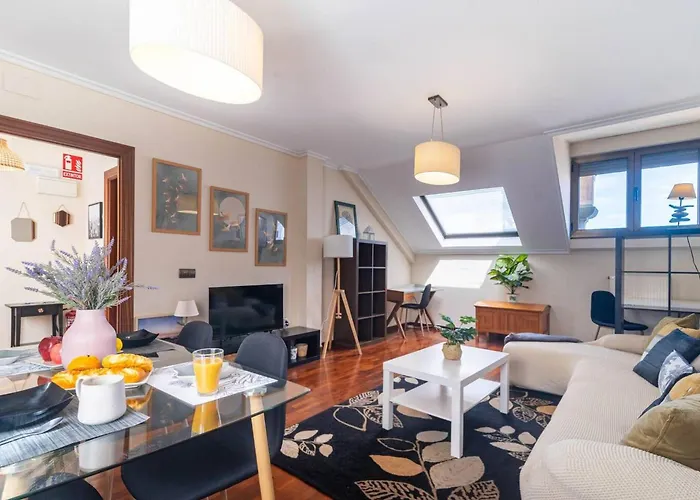 El Pasadizo De Menendez Valdes