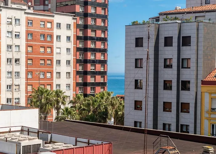 El Pasadizo De Menendez Valdes *